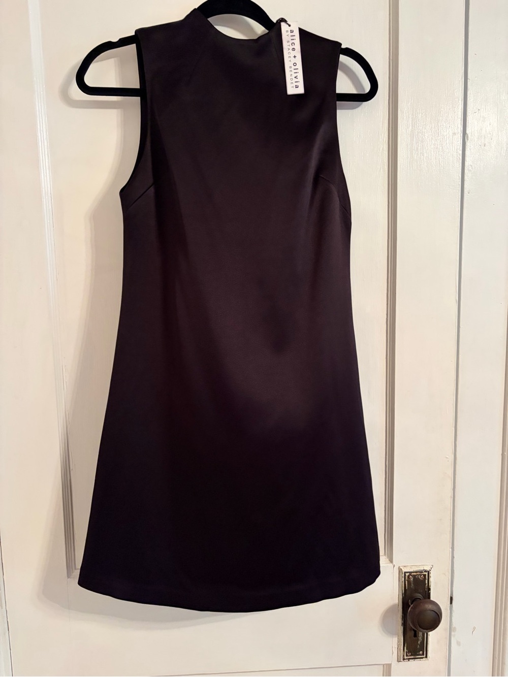 Alice + Olivia Black Sleeveless Mini Shift Dress
